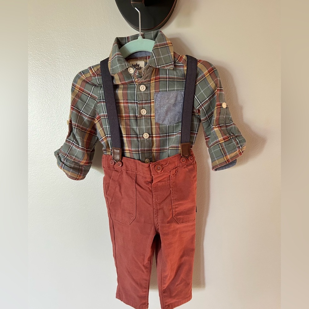 Oshkosh baby boy outfit size 6 month